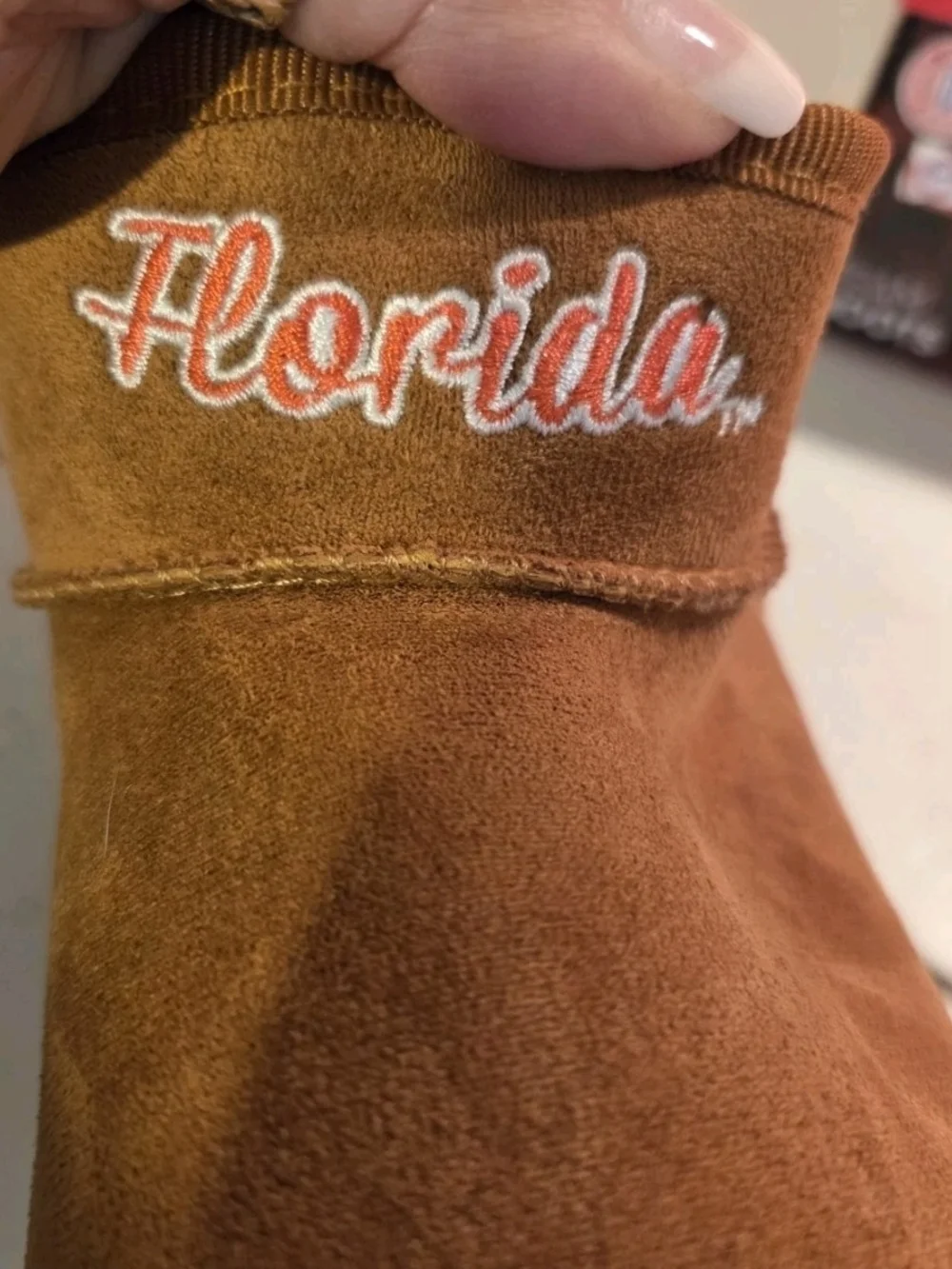 Florida Gators Women's FOCO Team Logo Fuzzy Fan Boots Women's Size 6